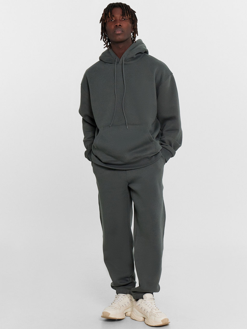 СПОРТИВНЫЙ КОСТЮМ МУЖСКОЙ (ХУДИ И ДЖОГГЕРЫ) темный лес 191027 - Mark formelle фото 3