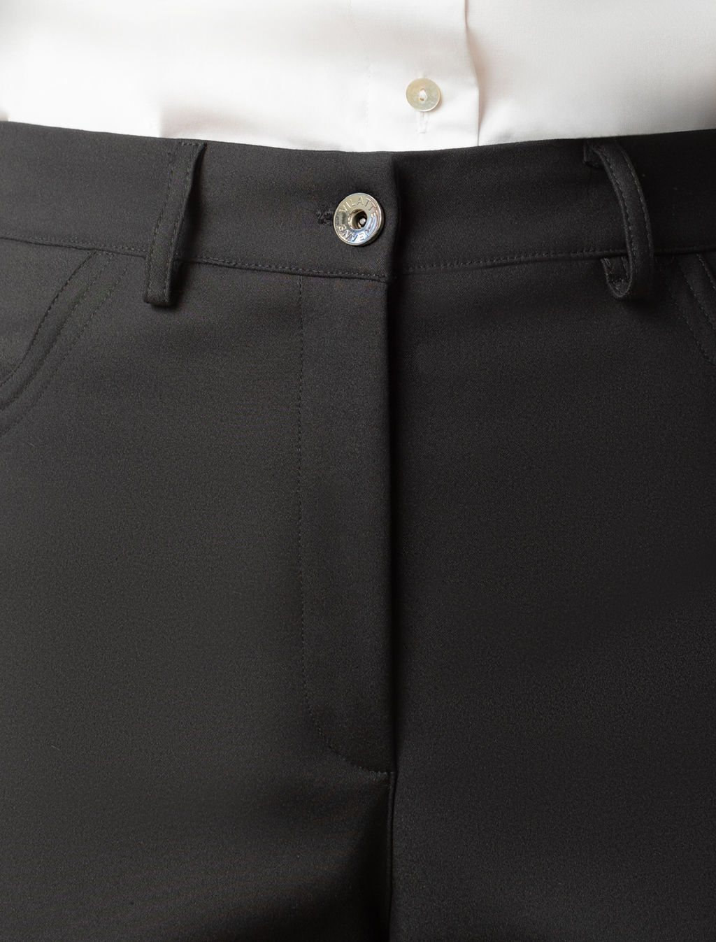 Брюки-трубы из плотной эластичной ткани из хлопка с нейлоном - Vilatte фото 2