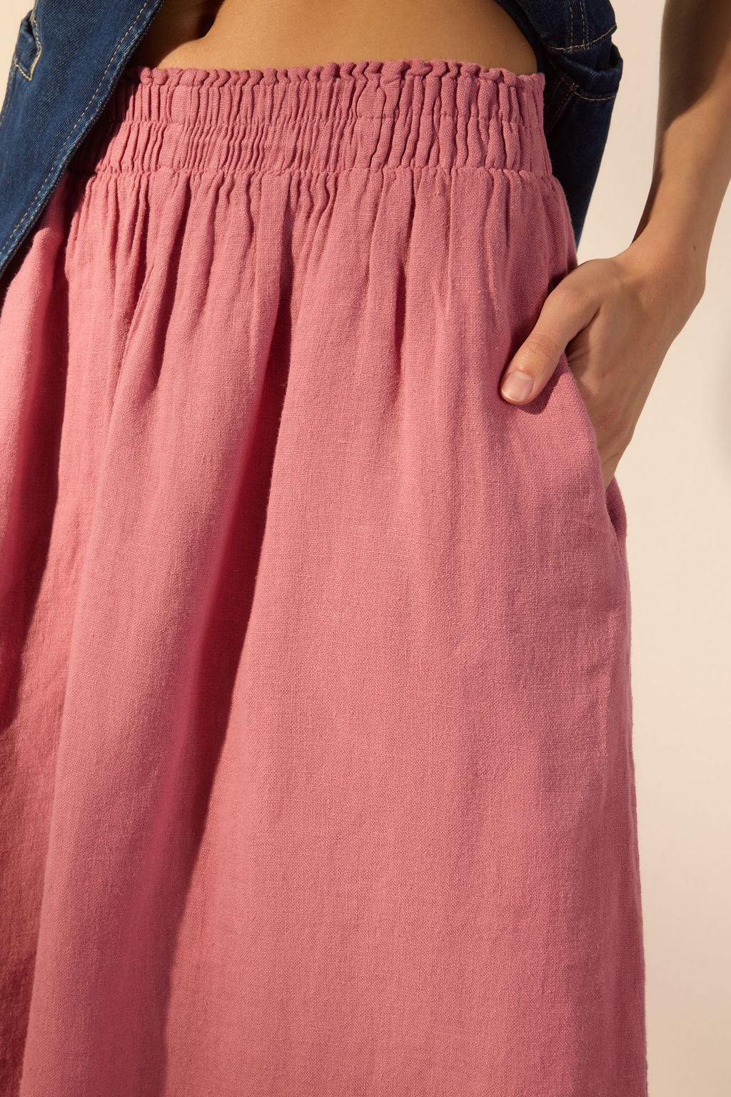 TRENDYOLMILLA Beyaz %100 Keten Beli Lastikli Midi Etek TWOSS24ET00153 фото 3