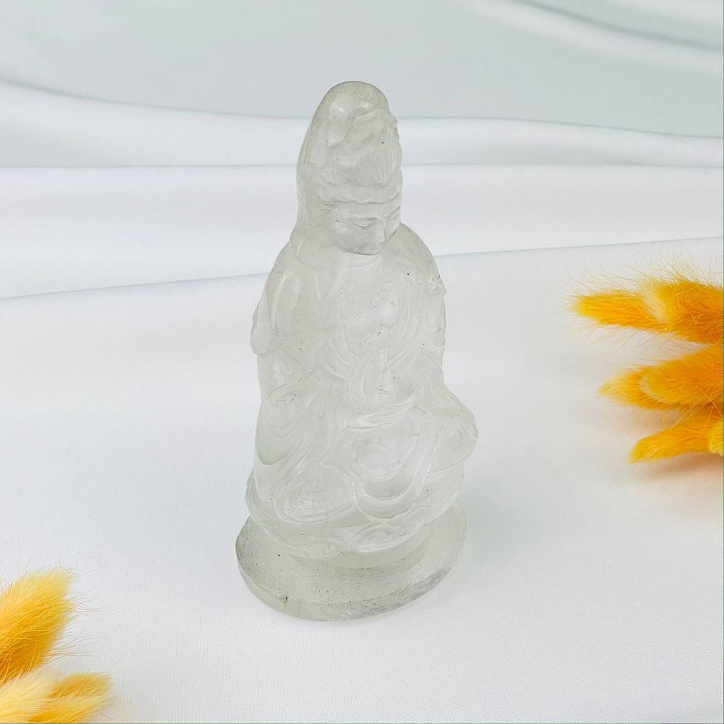 Статуэтка Богиня сострадания Гуань Инь из Горного Хрусталя - Радуга самоцветов фото 2