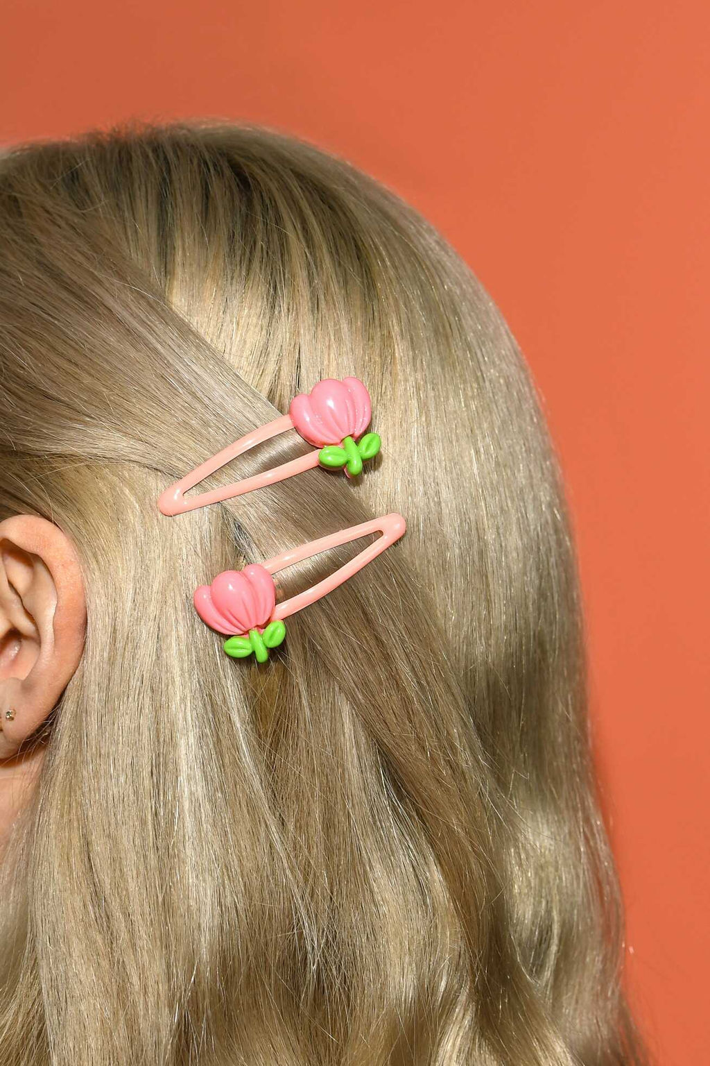 Набор заколок для волос клик-клак, глянцевые, арт. 71734 / 10 ЦВЕТОЧКИ (в наборе: 2шт., 5,3 см, черный металл, полиэфирная смола, цвет: коралловый, подложка из мелованного картона + ПЭТ-пакет с европодвесом)