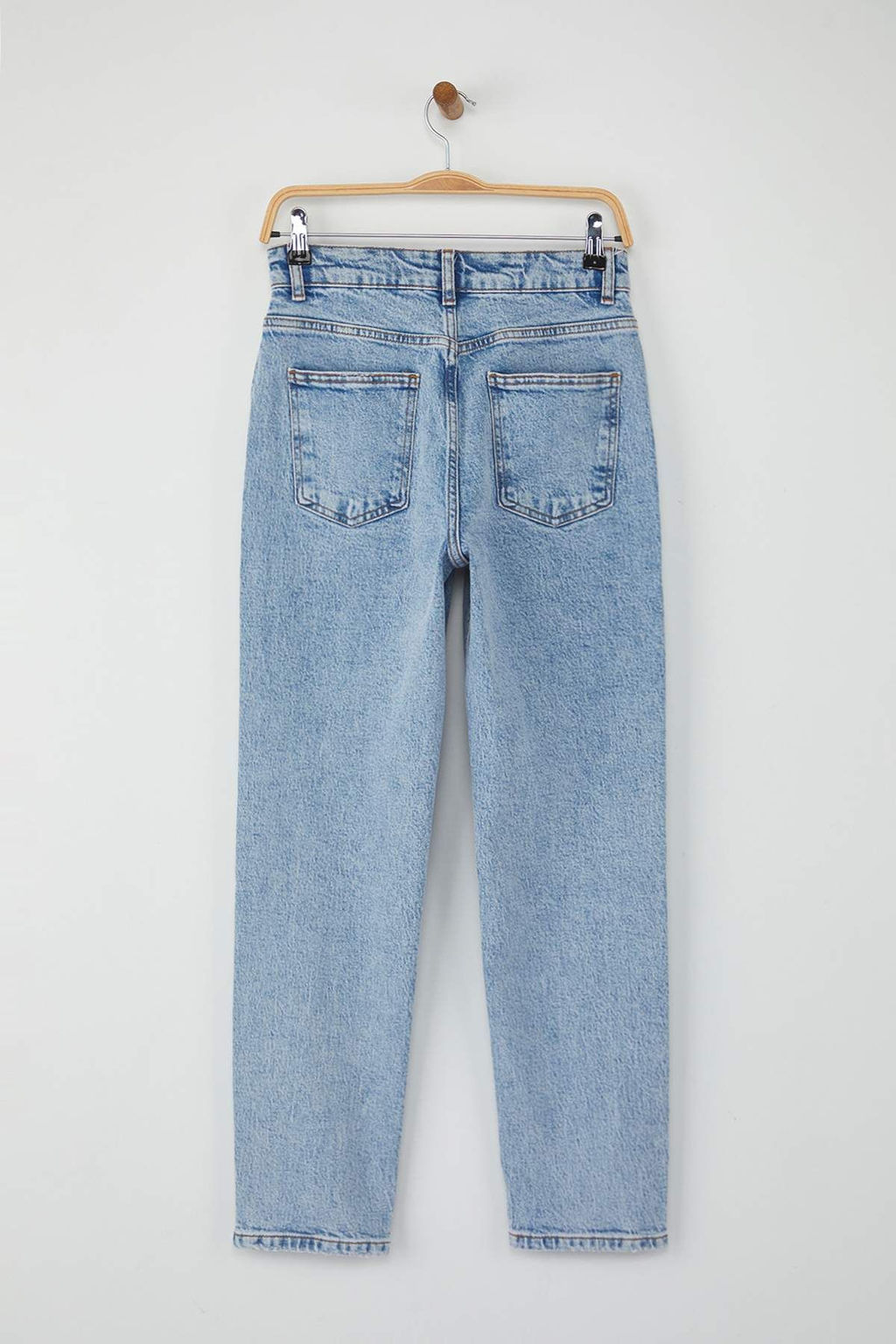 Mavi Yuksek Bel Comfort Yeni Mom Jeans TWOAW26JE00058 - Trendyolmilla фото 6