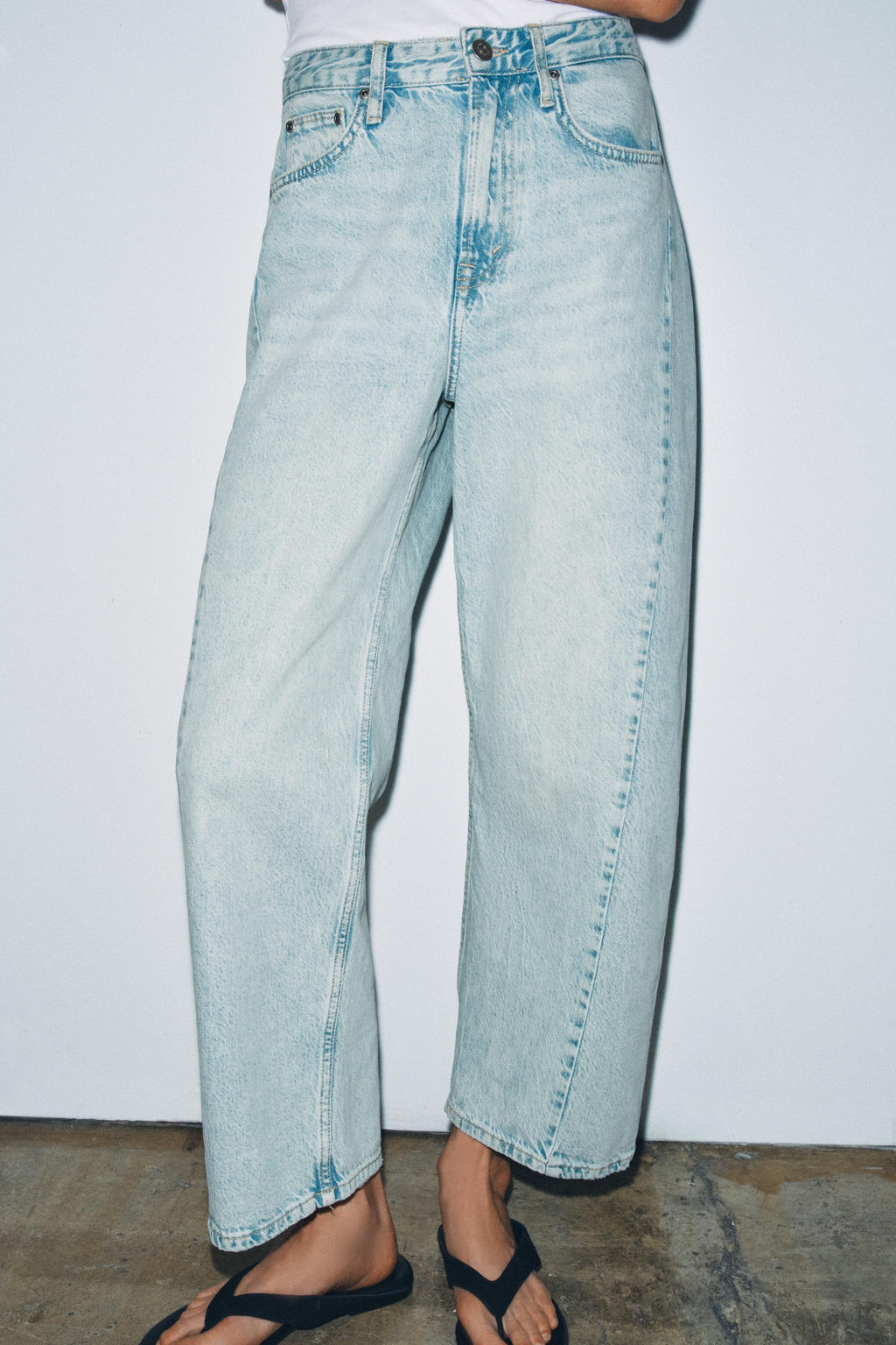 ZW COLLECTION ANKLE RELAXED FIT MID-WAIST JEANS - Zara фото 14