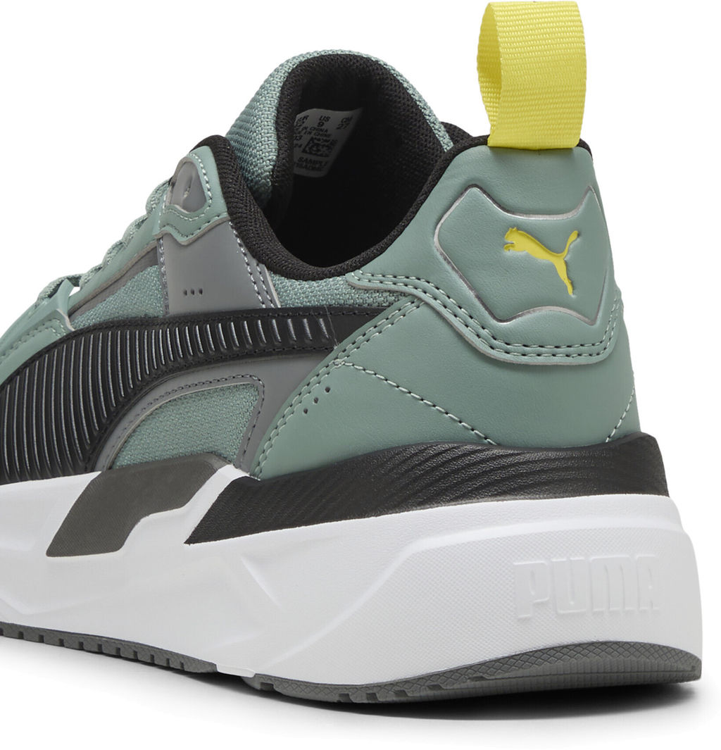 Кроссовки взрослые