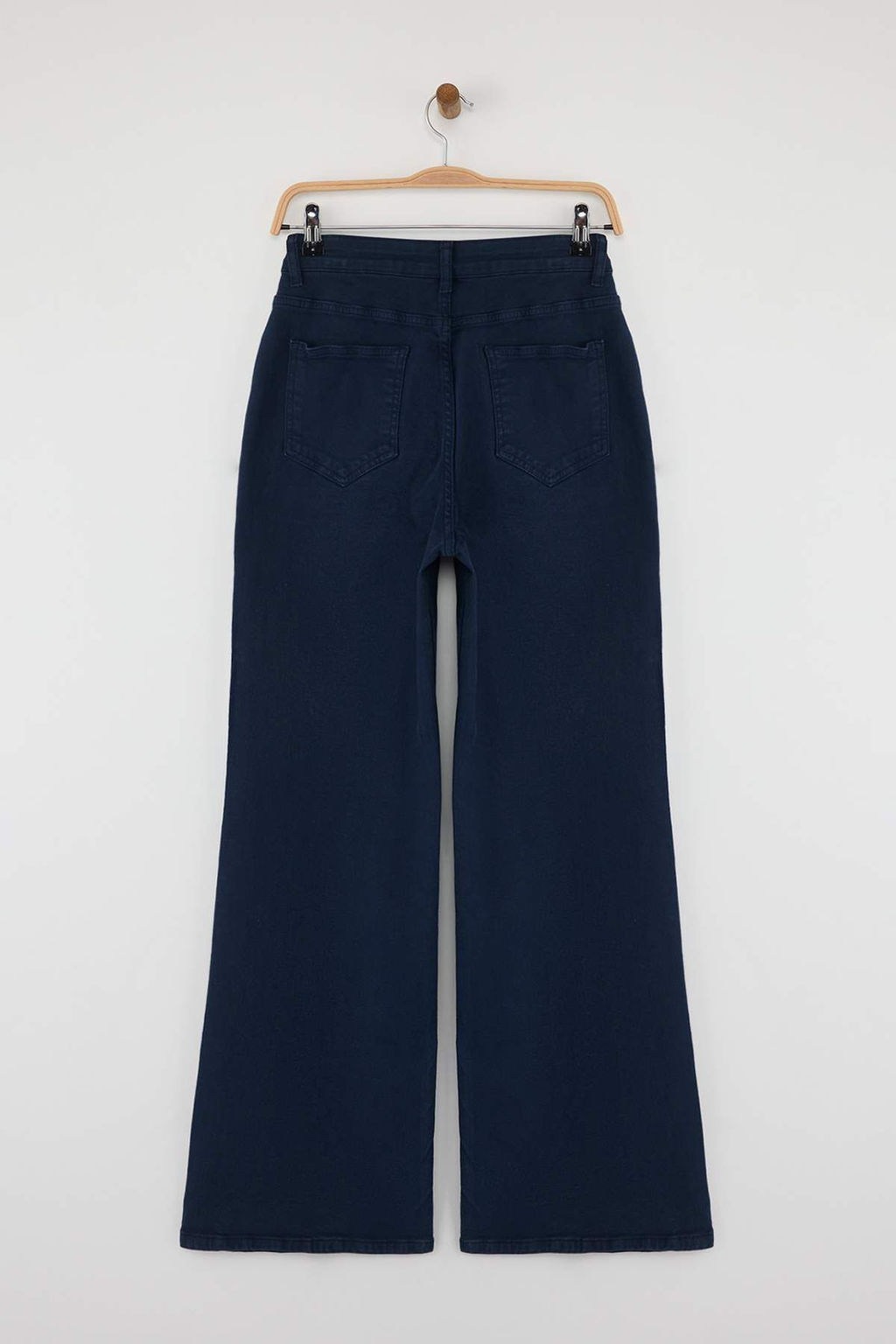 Kahverengi Dugme Detayl? Yuksek Bel Wide Leg Comfort Esnek Jeans TWOAW26JE00017 - Trendyolmilla фото 7