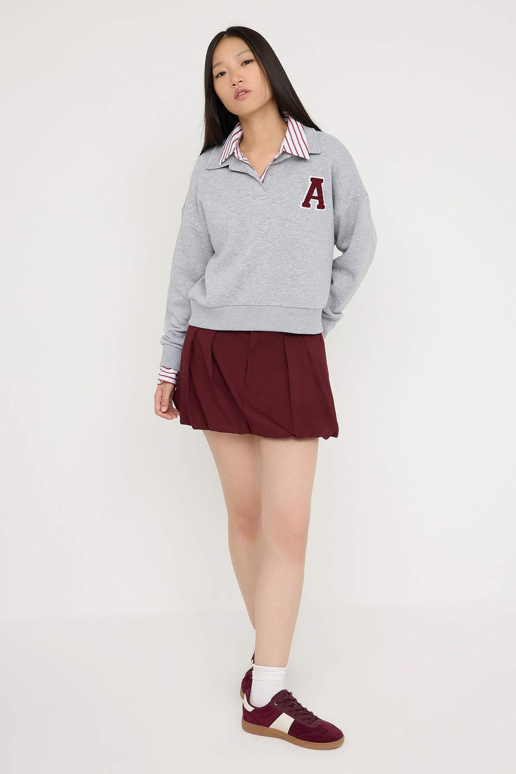 Teen Siyah Duz Regular/Normal Kal?p Orme Sweatshirt TWOAW26SW00049 - Trendyolmilla фото 2