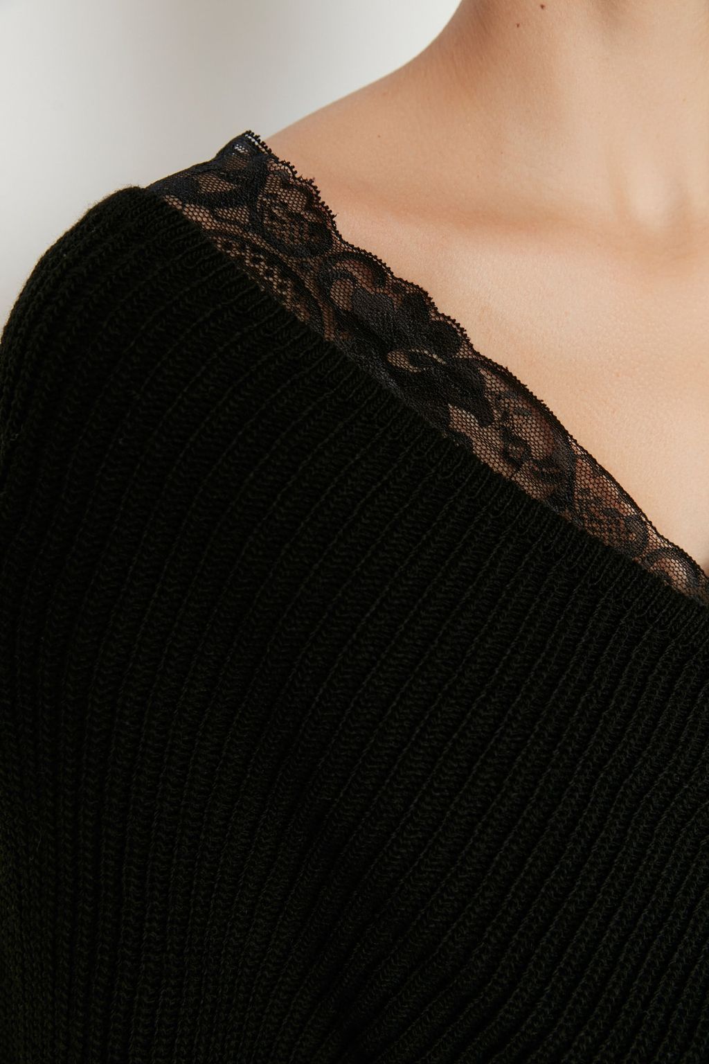 Siyah Kruvaze Dantel Garnili Triko Kazak TWOAW22KZ0522 - Trendyolmilla фото 4