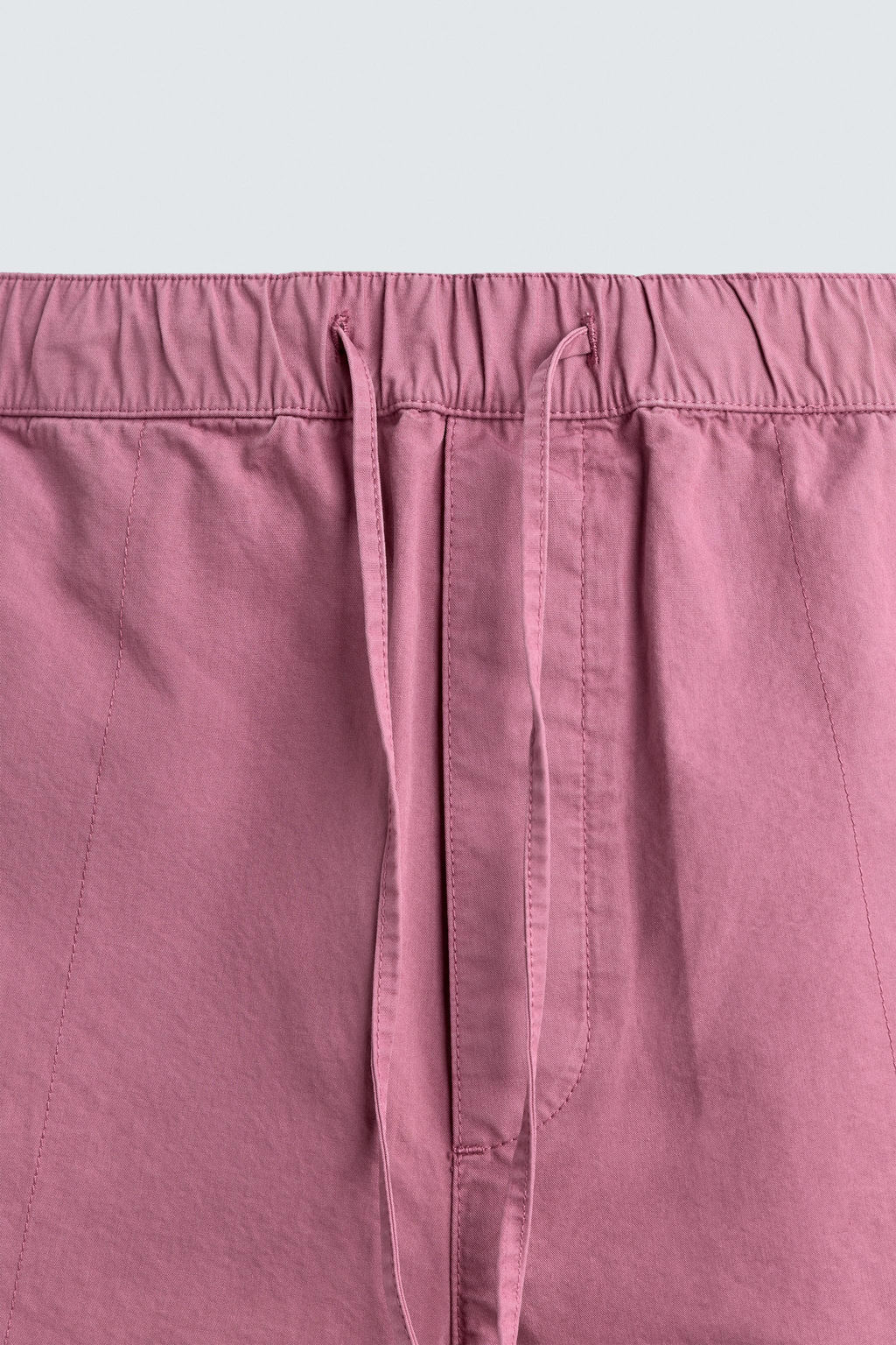 BERMUDA LAVADA REGULAR FIT / Rosa