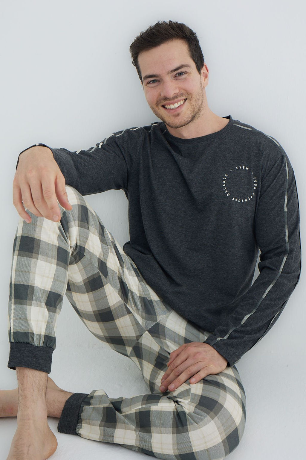 TRENDYOL MAN Antrasit Regular Fit Ekoseli Orme Pijama Tak?m? TMNAW25PT00070 - Trendyolmilla фото 2