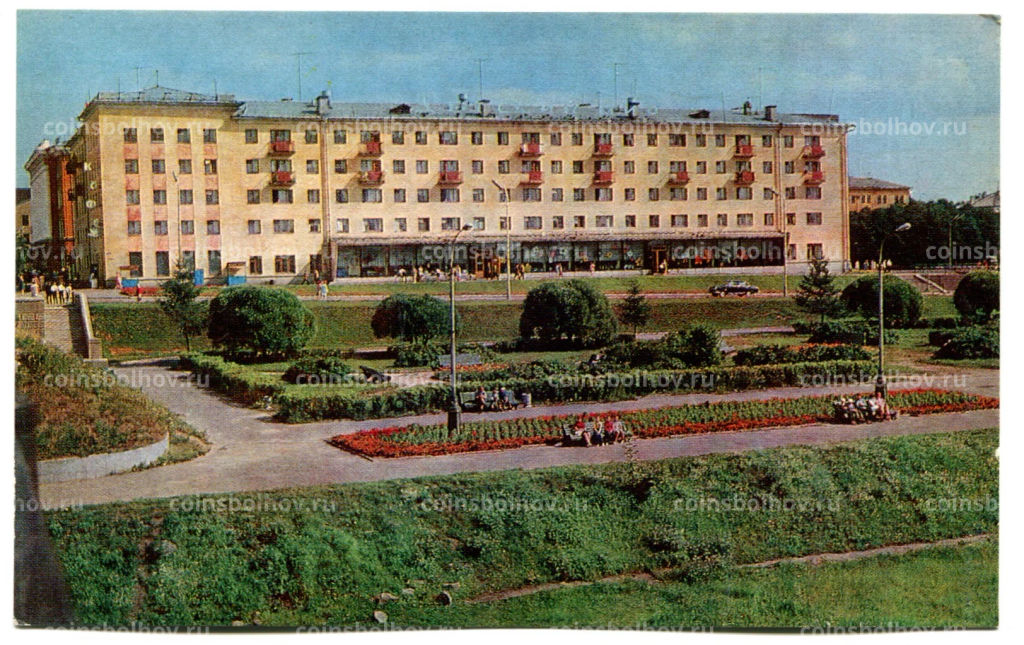 Открытка Великие Луки. Сквер на набережной