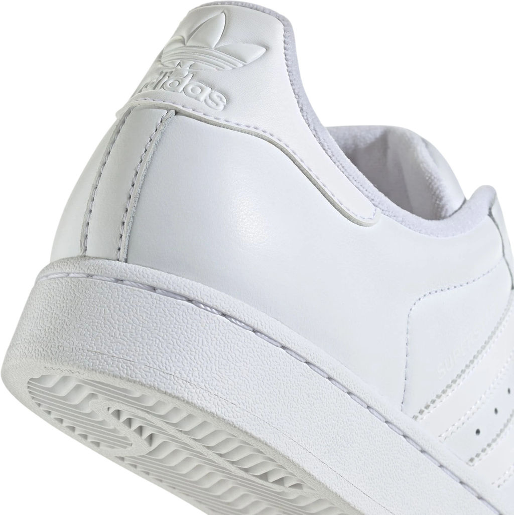 Кроссовки взрослые