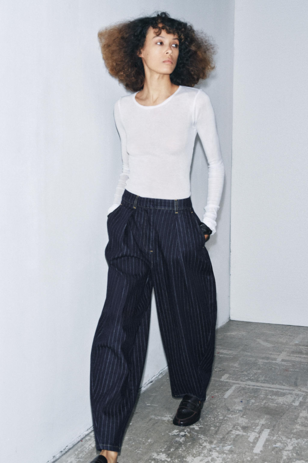 ZW COLLECTION MID-WAIST STRIPED BALLOON JEANS - Zara фото 5