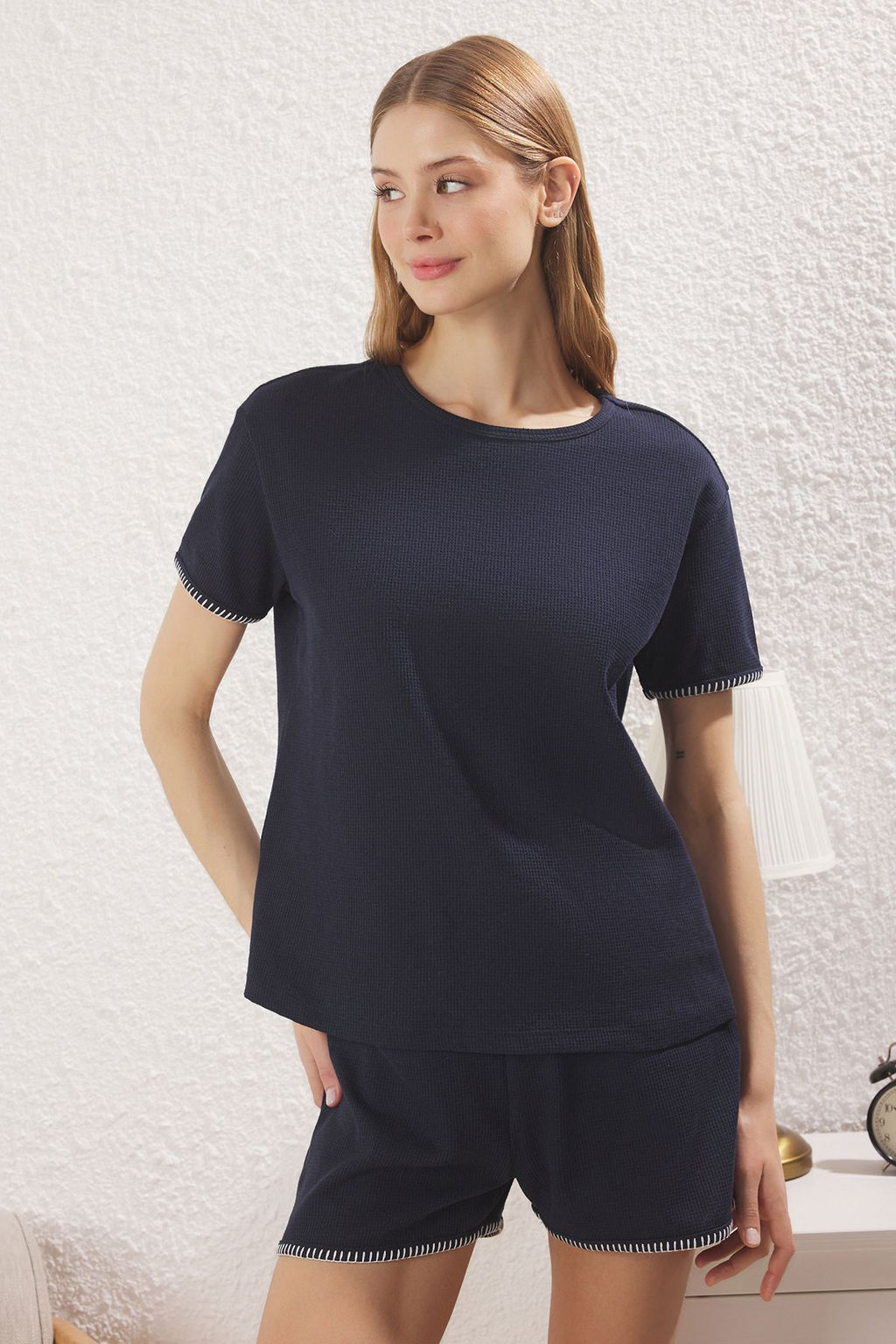 Trendyolmilla Bej Karyoka Dikis Detayl? Waffle Kumas Sortlu Orme Pijama Tak?m? THMSS25PT00157  фото 6