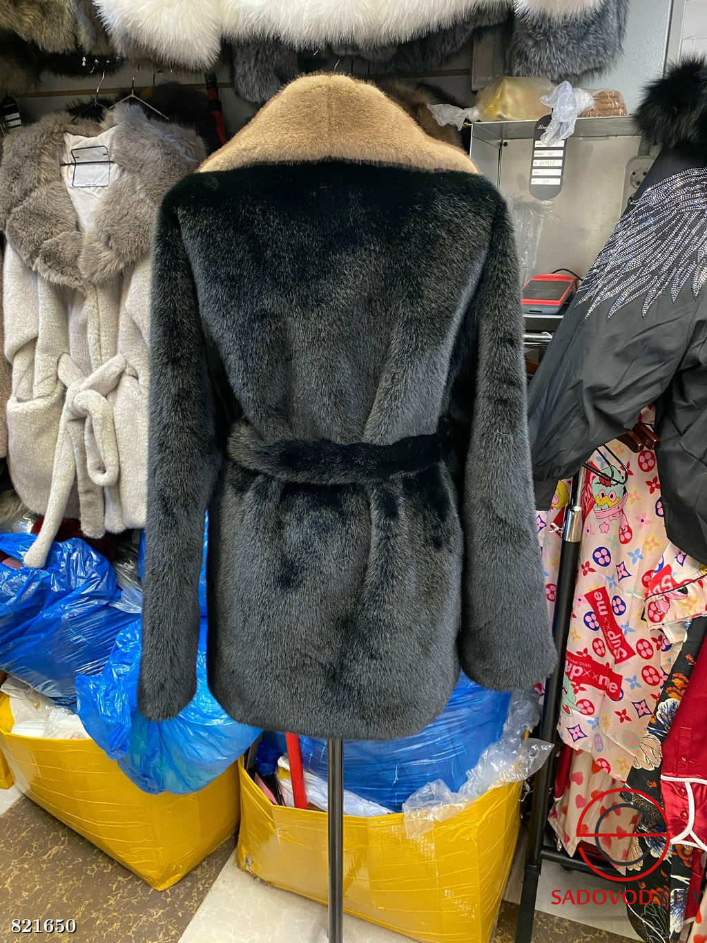 Шуба женская из искусственного меха - Bruno фото 2