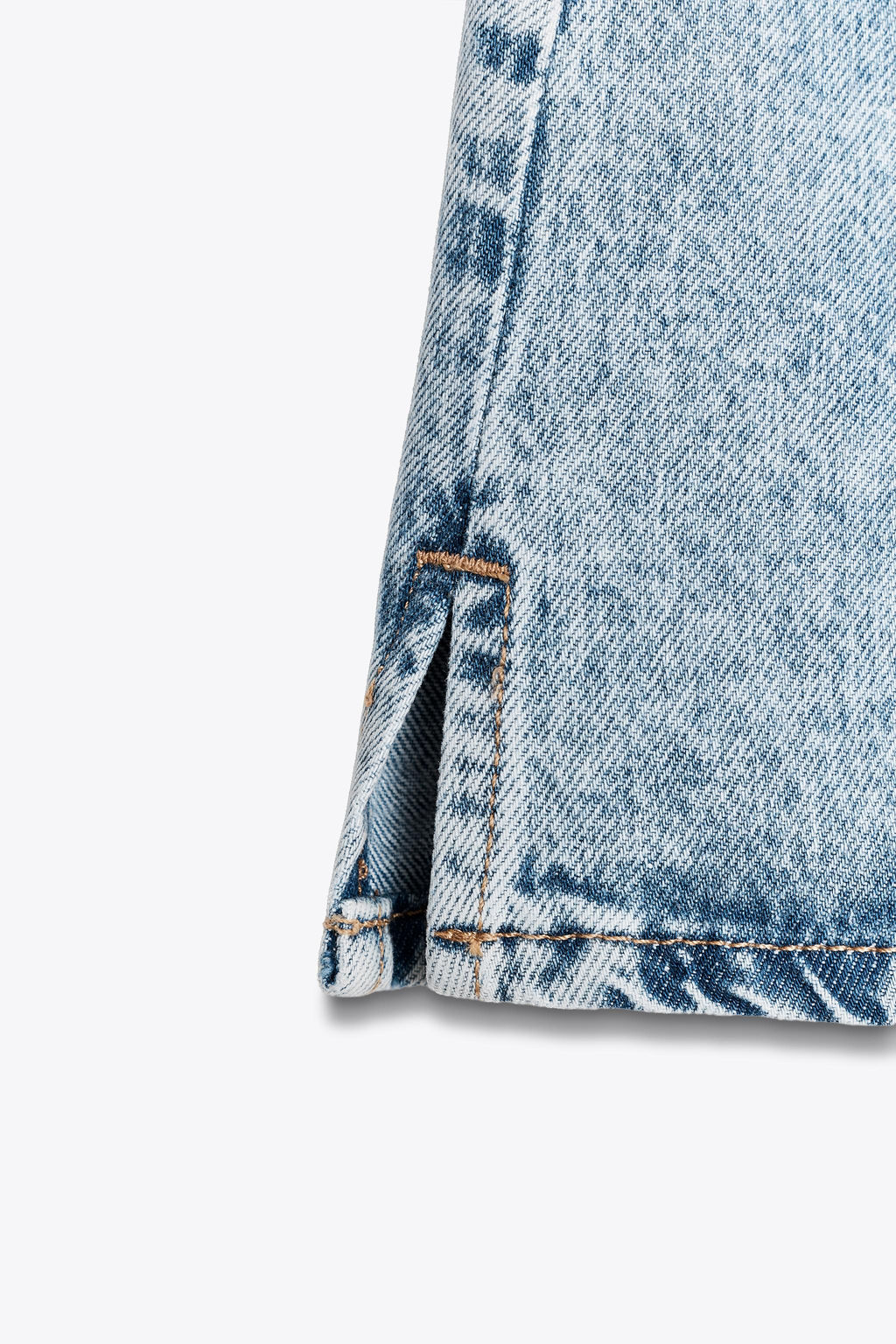 Z1975 HIGH-WAIST CROSSOVER WAIST DENIM SHORTS - Zara фото 23