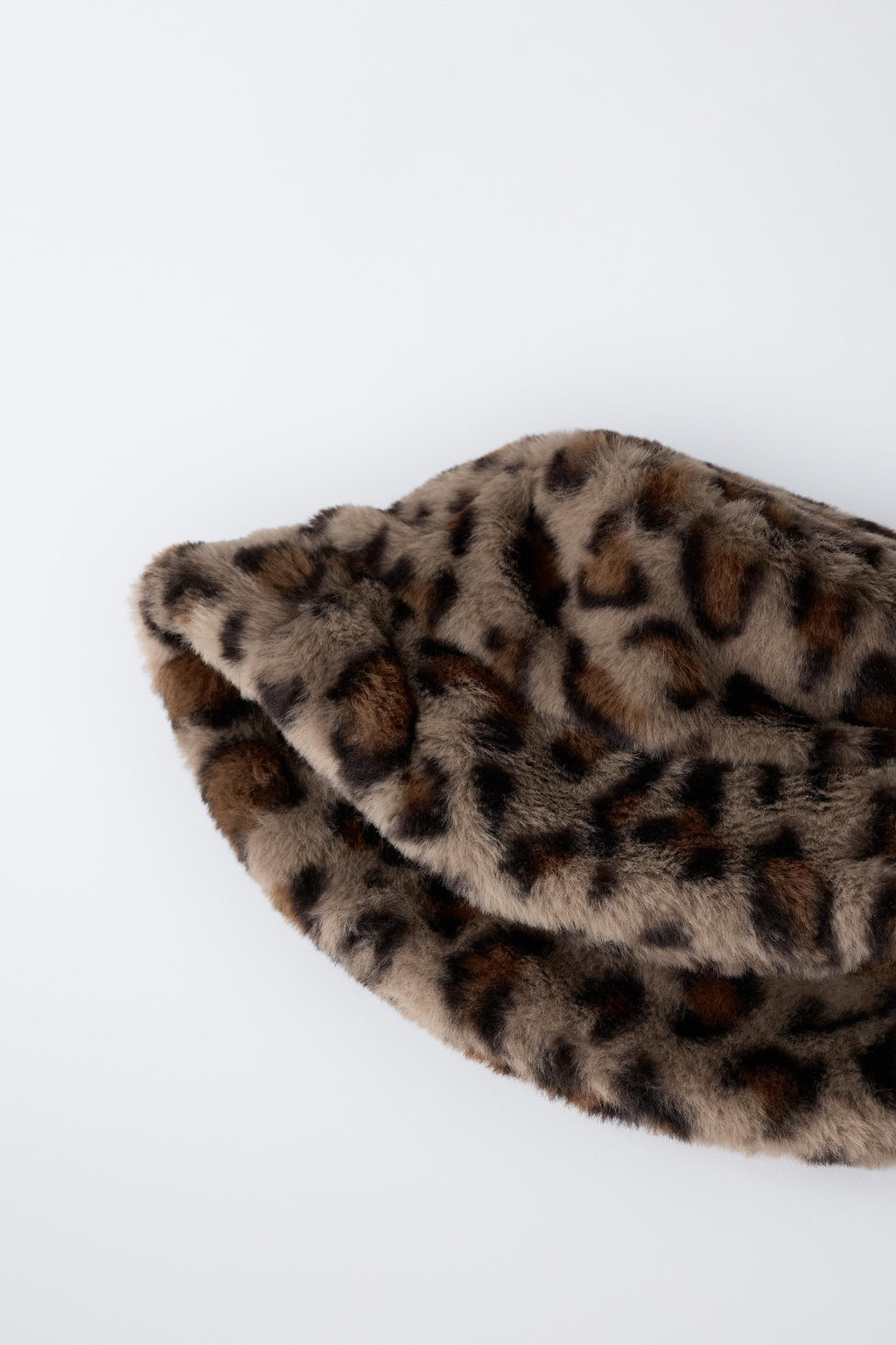 ANIMAL PRINT FAUX FUR BUCKET HAT - Zara фото 3