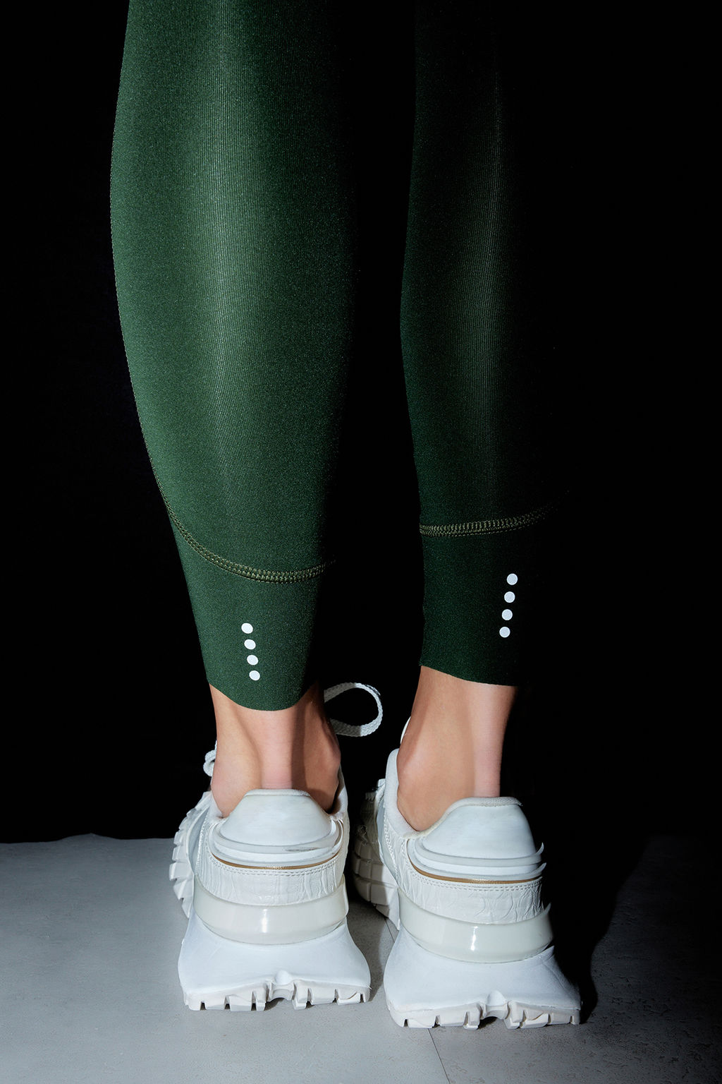 TRENDYOLMILLA Siyah Ekstra Kar?n Toparlay?c? Katmana Sahip Mat Tam Boy Orme Spor Tayt THMAW24TY00026  фото 13