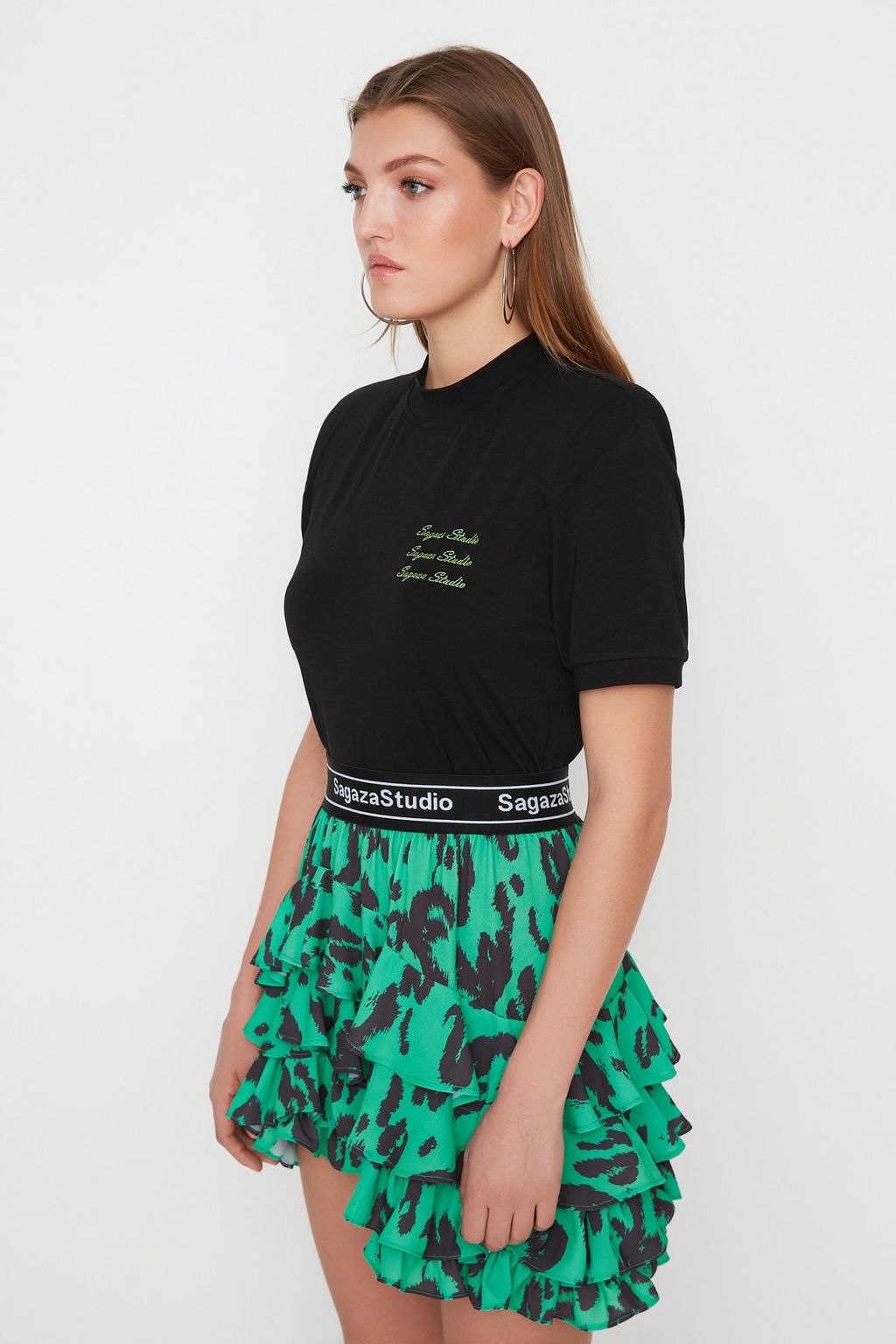 TRENDYOLMILLA X Sagaza Studio Siyah Nak?s Detayl? Orme T-Shirt TPRSS22TS00000 фото 4