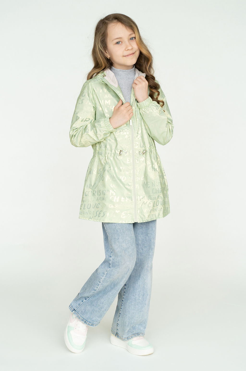 Ветровка для девочки салатовая