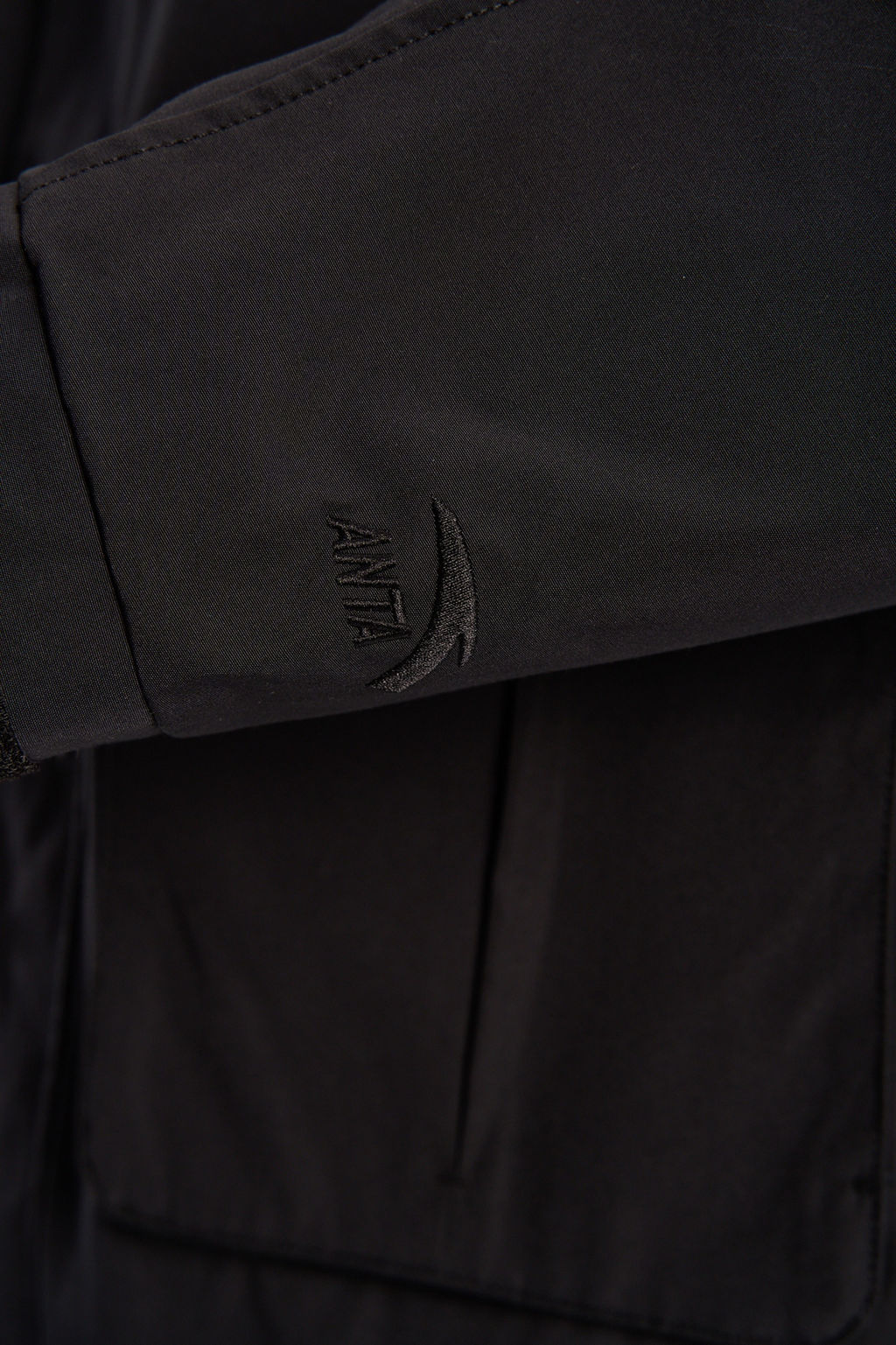 Куртка утепленная Черный ANTA SPORTS CLUB Fleece Jacket фото 12