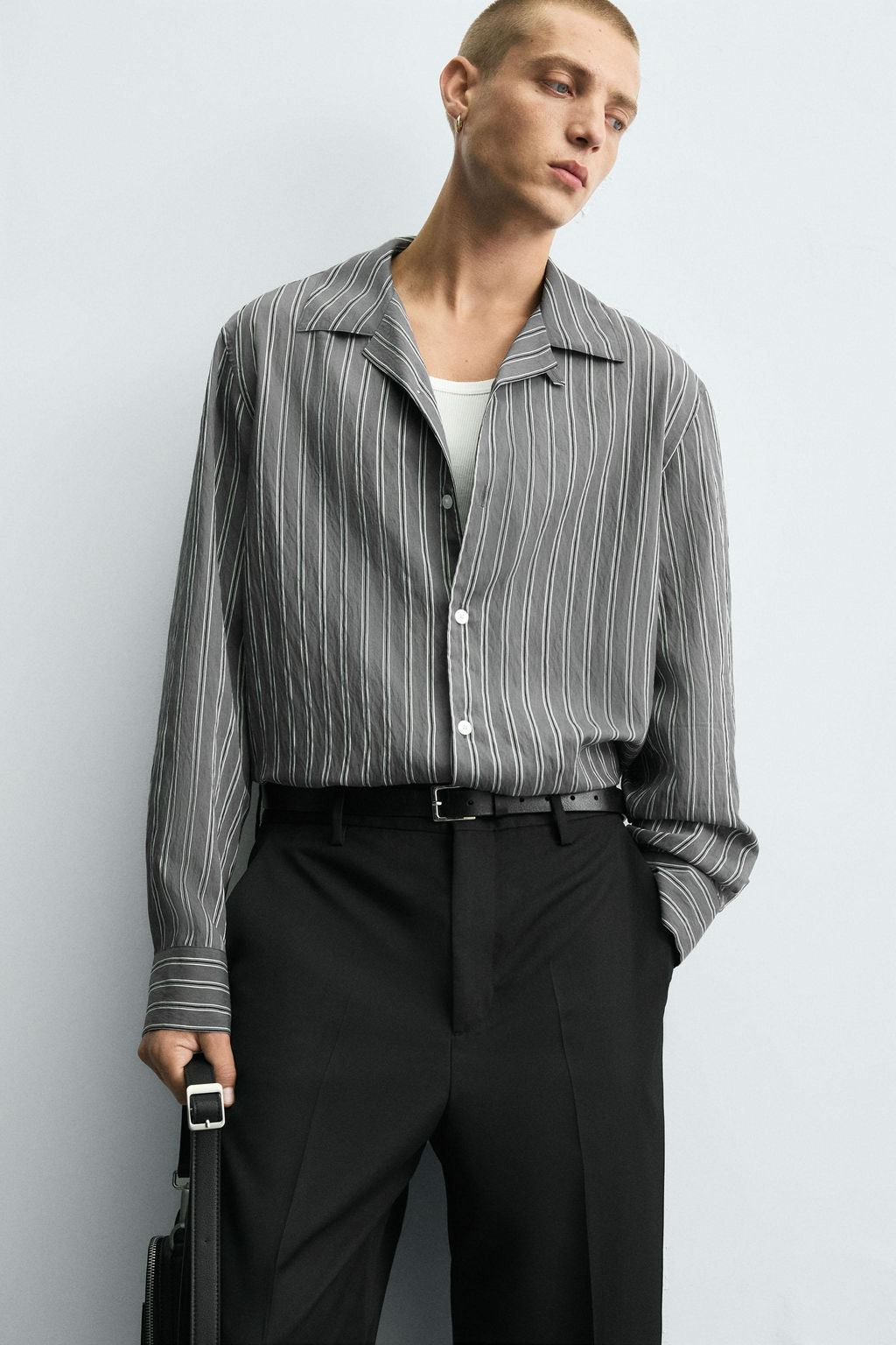 CREASED-EFFECT STRIPED FLOWING SHIRT - Zara фото 5