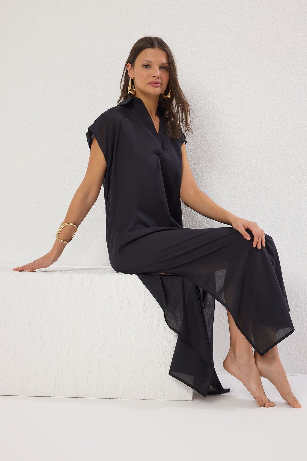 Siyah Dokuma %100 Pamuk Plaj Midi Elbise TBESS25EL00106