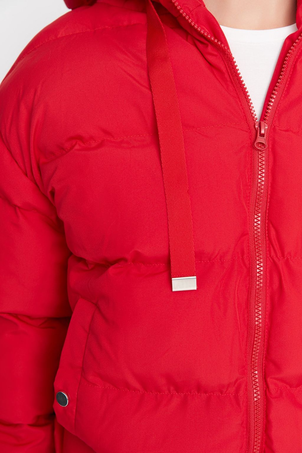 TRENDYOLMILLA Siyah Kapusonlu Su Itici Sisme Mont TWOAW21MO0022  фото 15