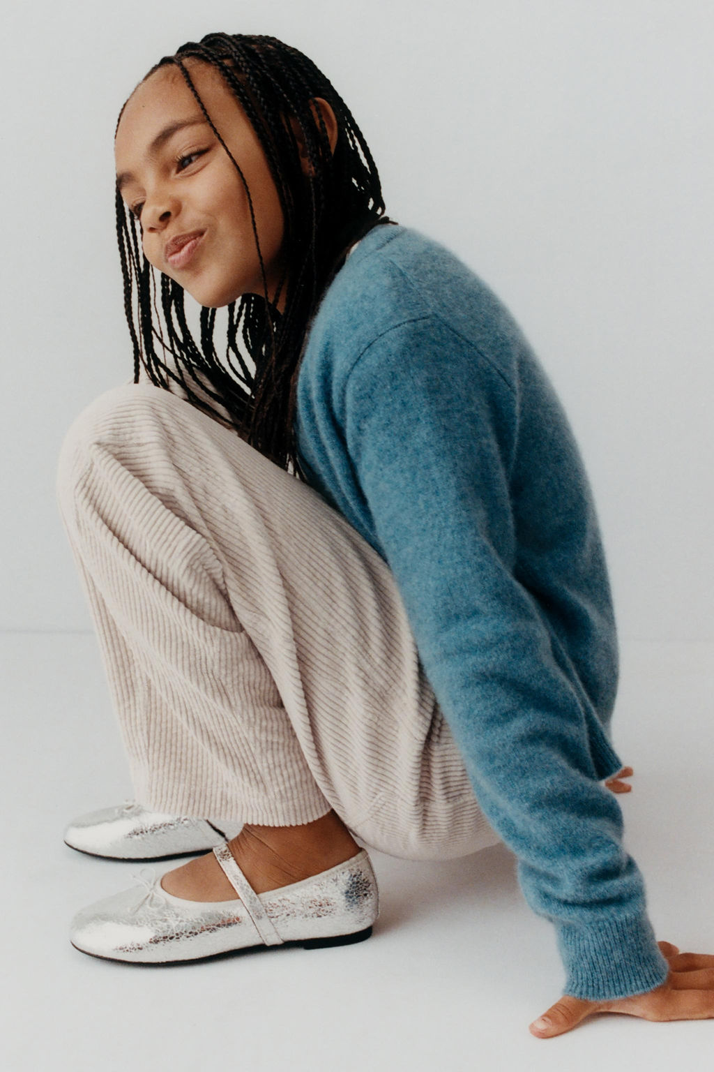 BARREL CORDUROY TROUSERS WITH EMBROIDERED DETAIL - Zara фото 6
