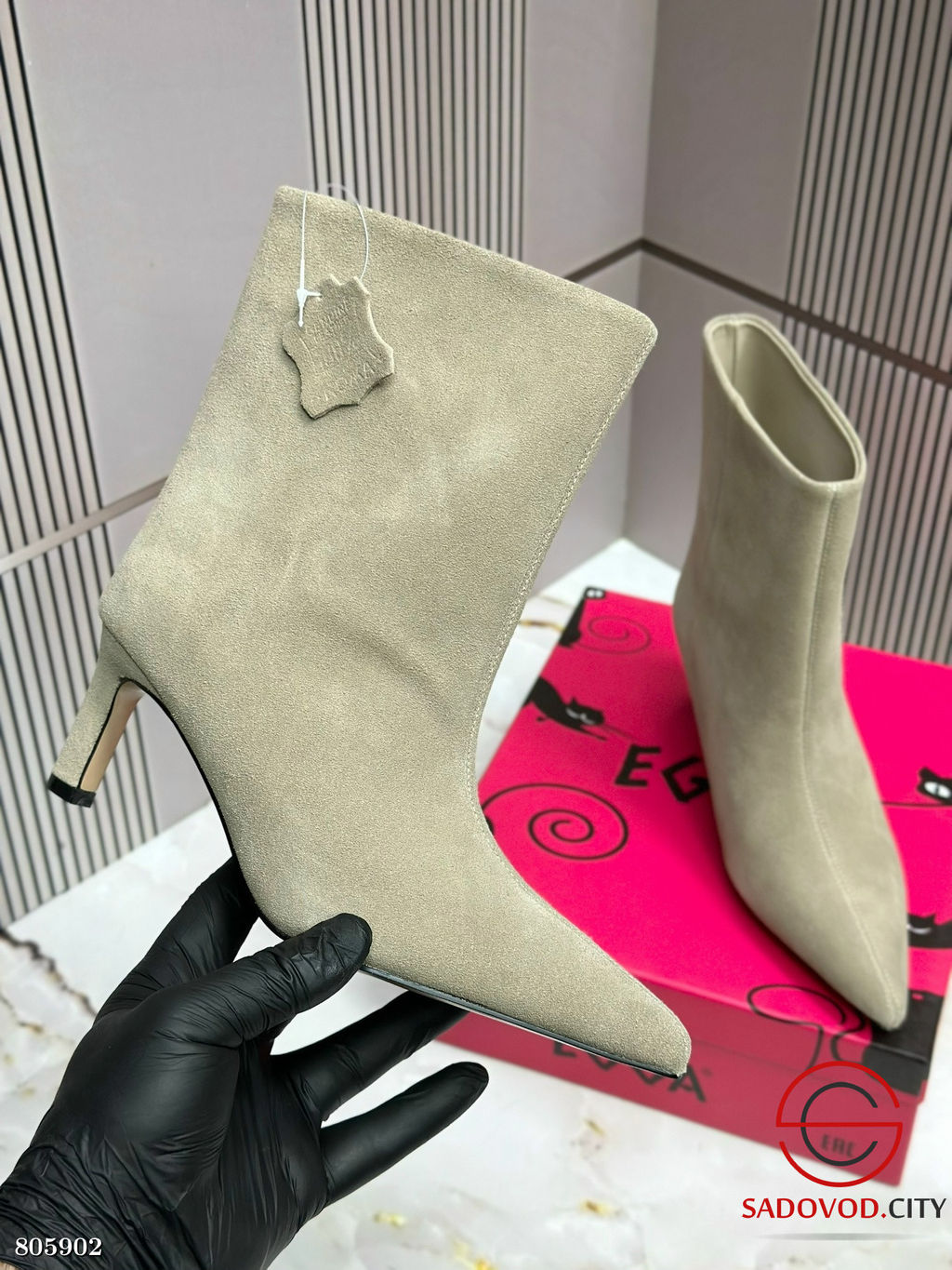 женские сапожки замшевые