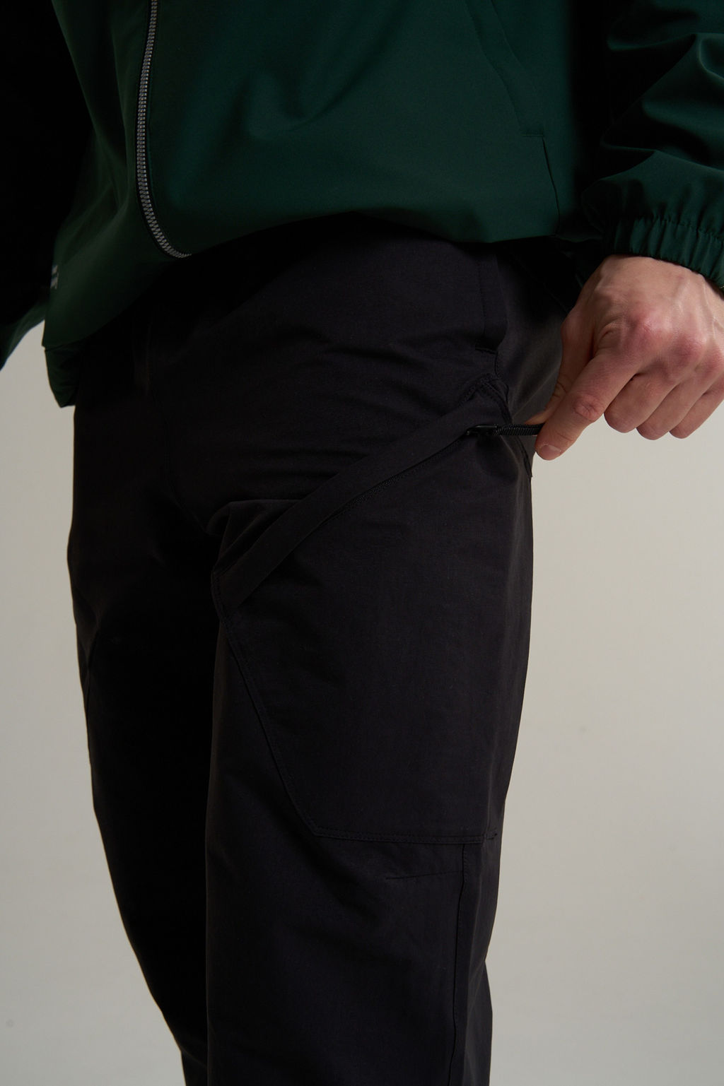 Брюки карго текстильные Черный CITY PANTS BAR Woven Track Pants - Anta фото 11