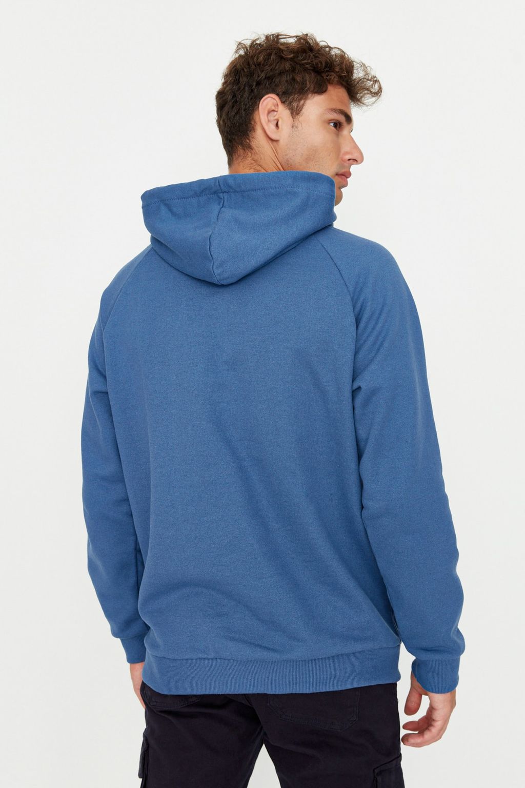 TRENDYOL MAN Siyah Basic Oversize/Genis Kesim Kapusonlu Ici Polarl? Sweatshirt TMNAW23SW00192 - Trendyolmilla фото 12