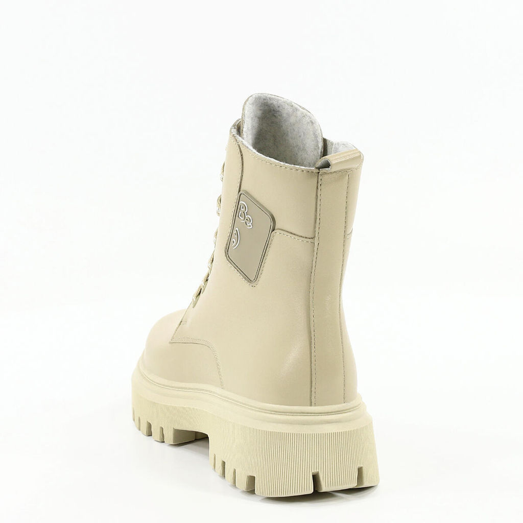 Ботинки девичьи