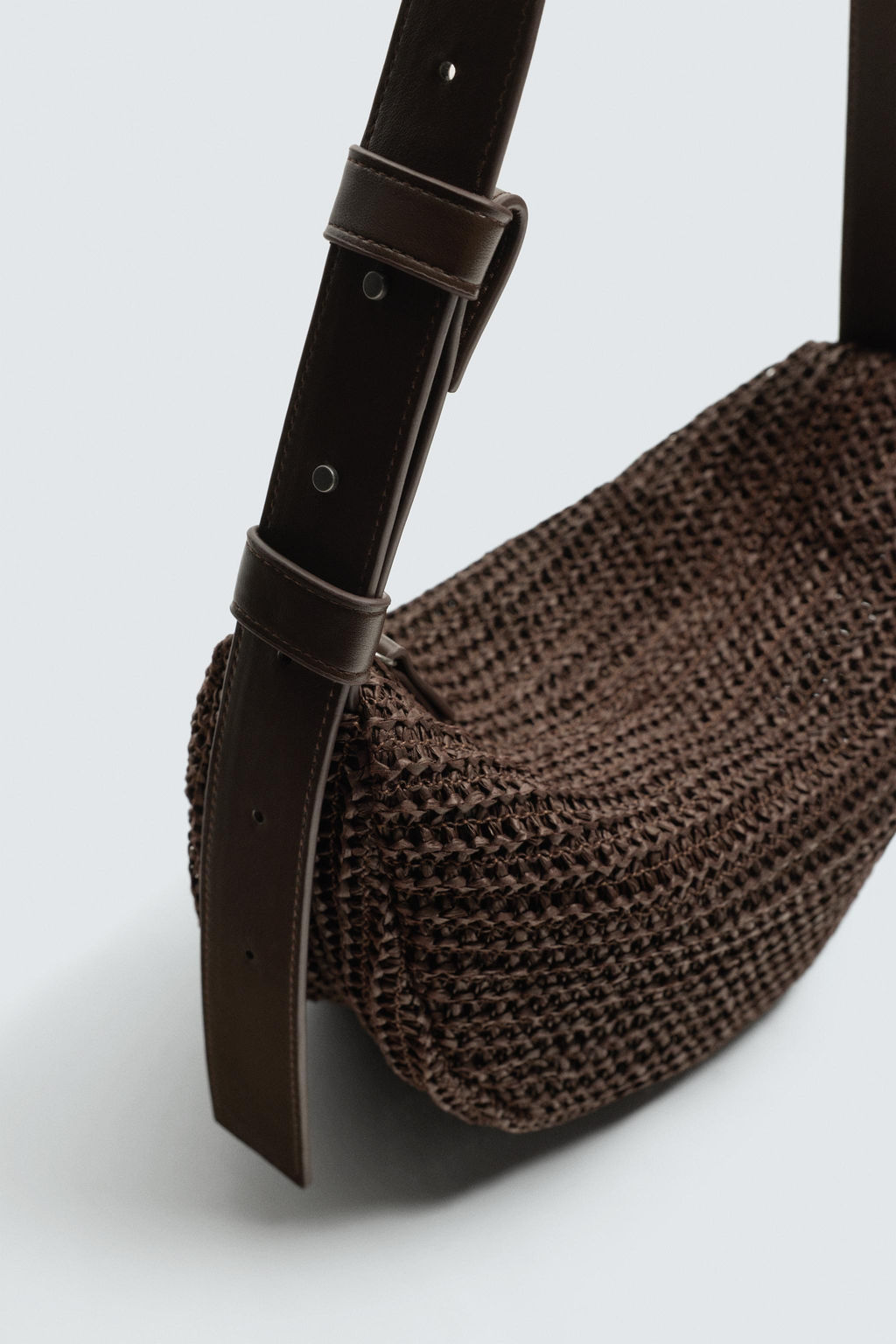 BOLSO DE HOMBRO TRENZADO / Marr?n - Zara фото 3