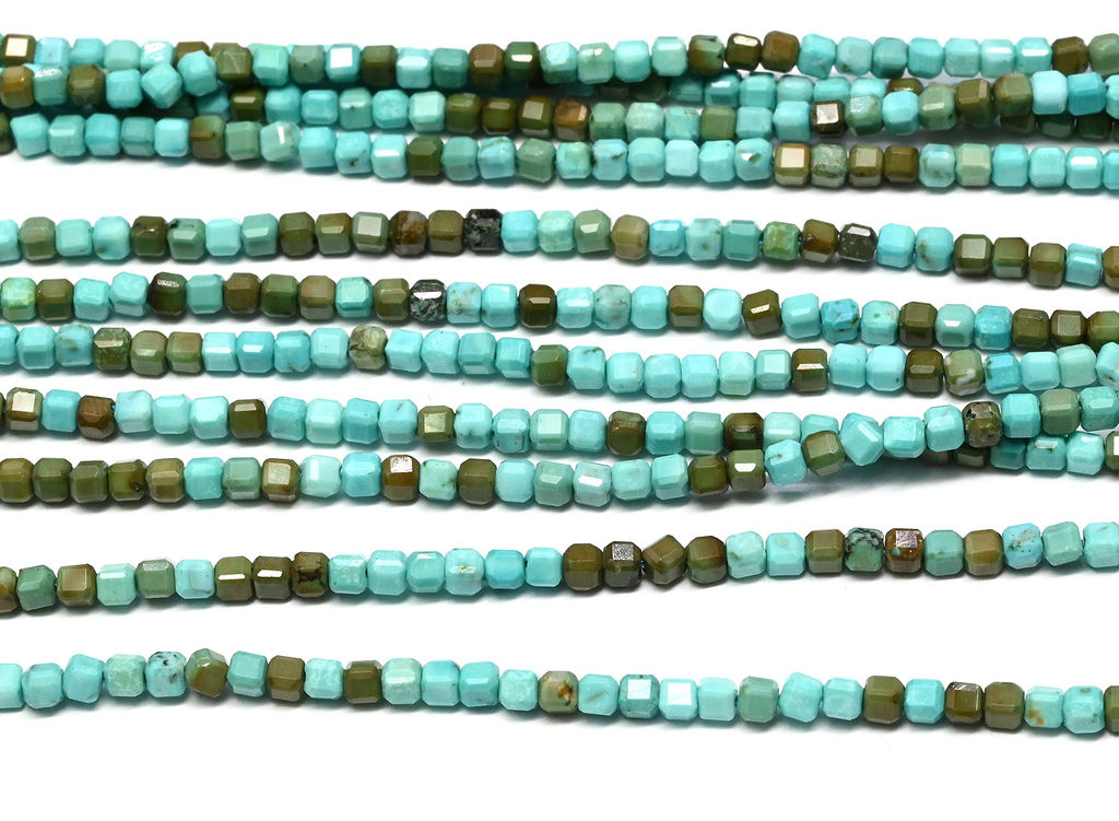 Бусины из бирюзы кубик граненый 2мм, 38см, 170 бусин Радуга камня