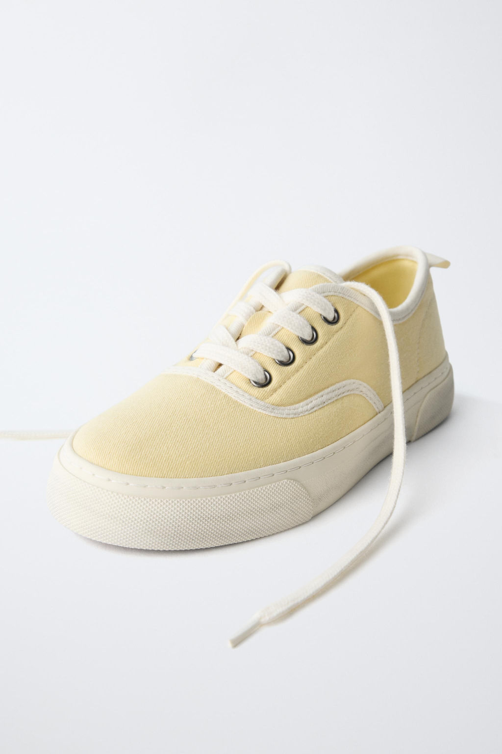 BAMBA CORDONES CASUAL / Amarillo - Zara фото 3