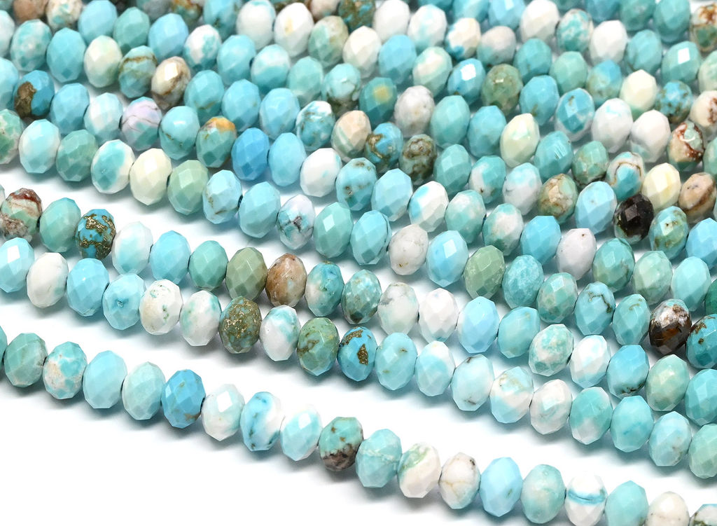 Бусины из бирюзы рондель гр.4*3мм, 38см, 124 бусин Радуга камня