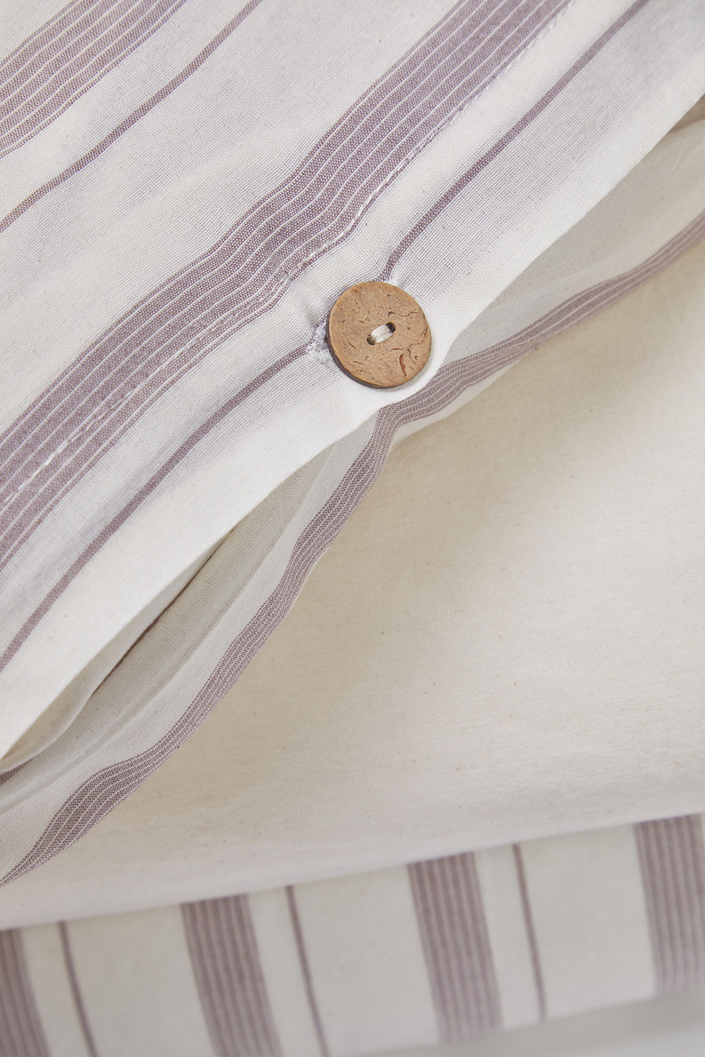 Trendyolmilla Home Cift Kisilik Ipligi Boyal? Lastiksiz Carsafl? Nevresim Tak?m? 200x220cm TPHSS25CKN00001 фото 6