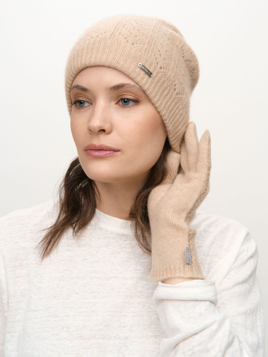 Шапка из кашемира 04289 бежевая