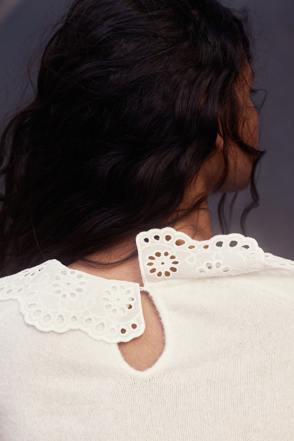 Jersey con cuello de encaje - H&m фото 4