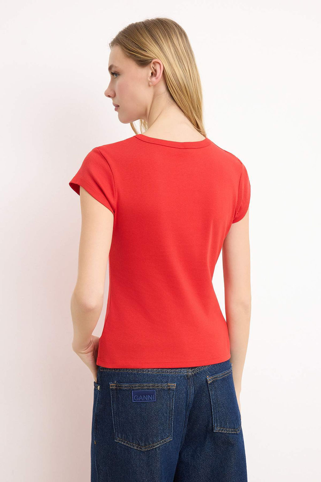 K?rm?z? Dugmeli Fitted/Vucuda Oturan Orme Bluz TWOSS25BZ00281