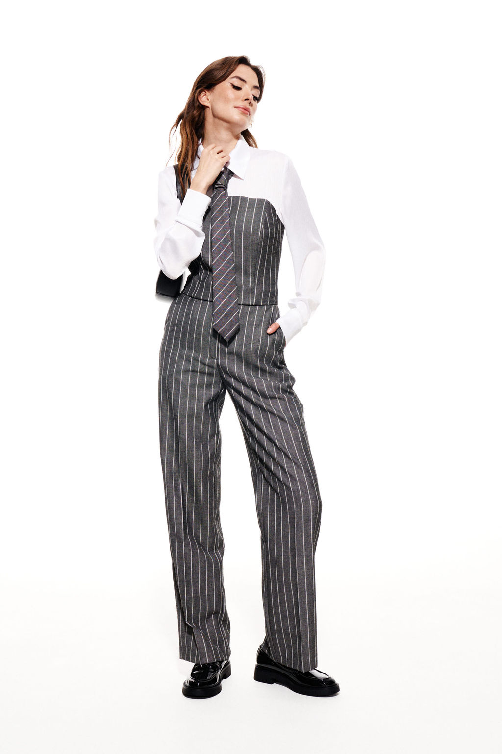 Костюм трехпредметный (блузка+брюки+галстук) - Elletto фото 6