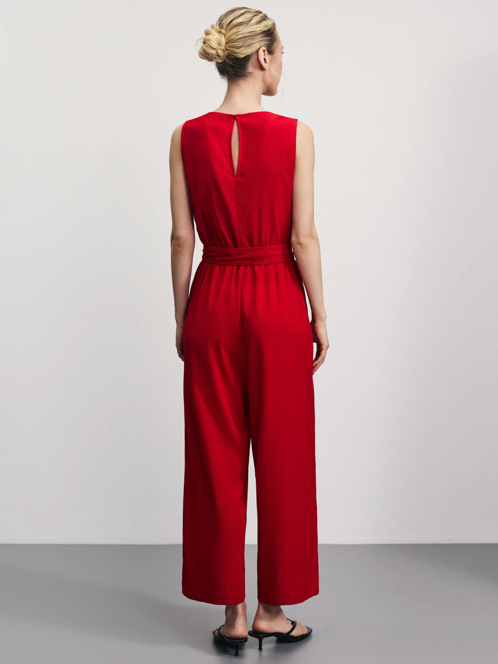 Комбинезон из фактурной ткани / Zarina  фото 4