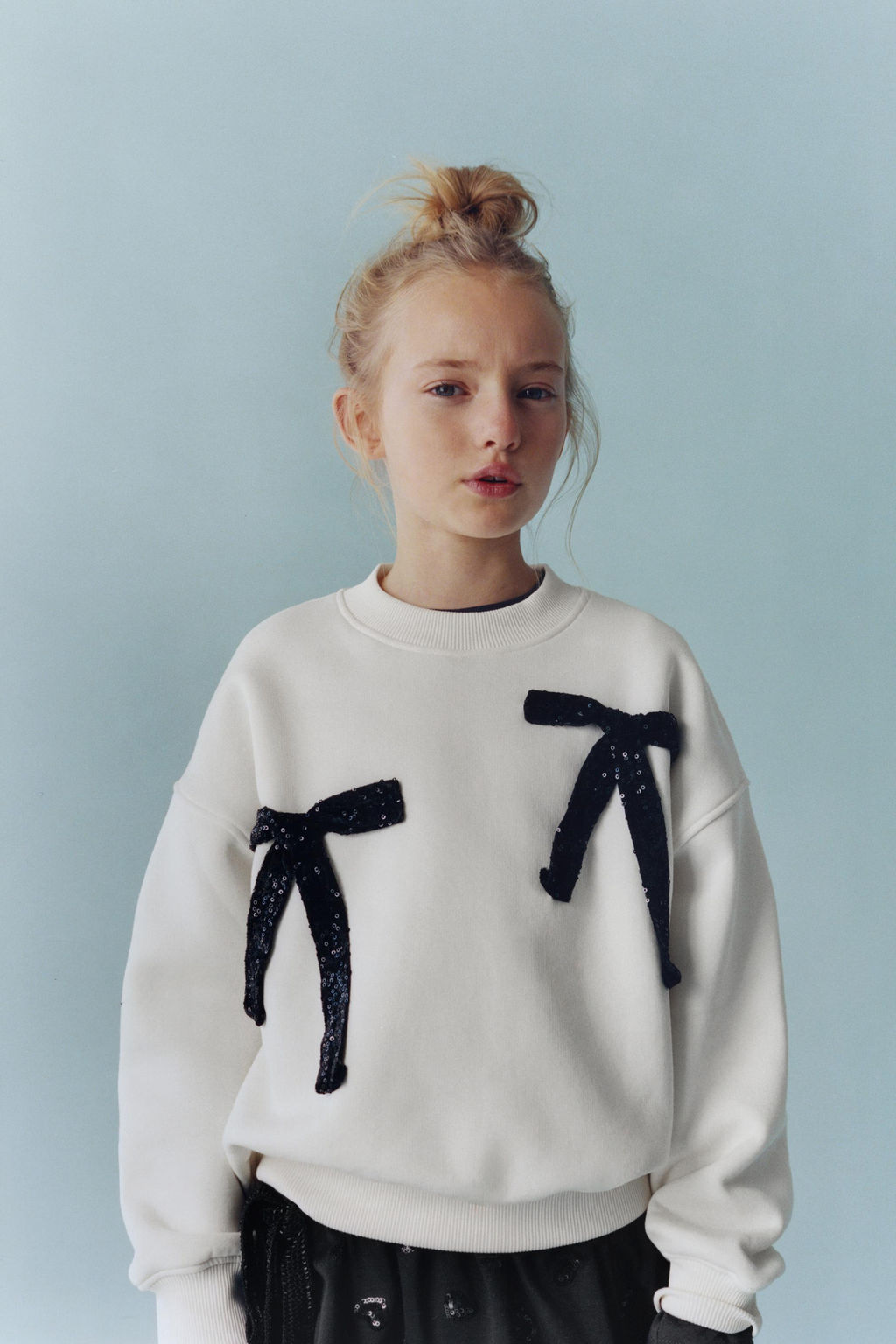 BOW AND SEQUIN SWEATSHIRT - Zara фото 5