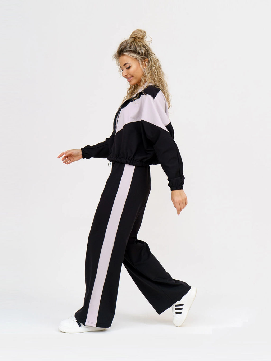 Костюм женский, цвет черный серый