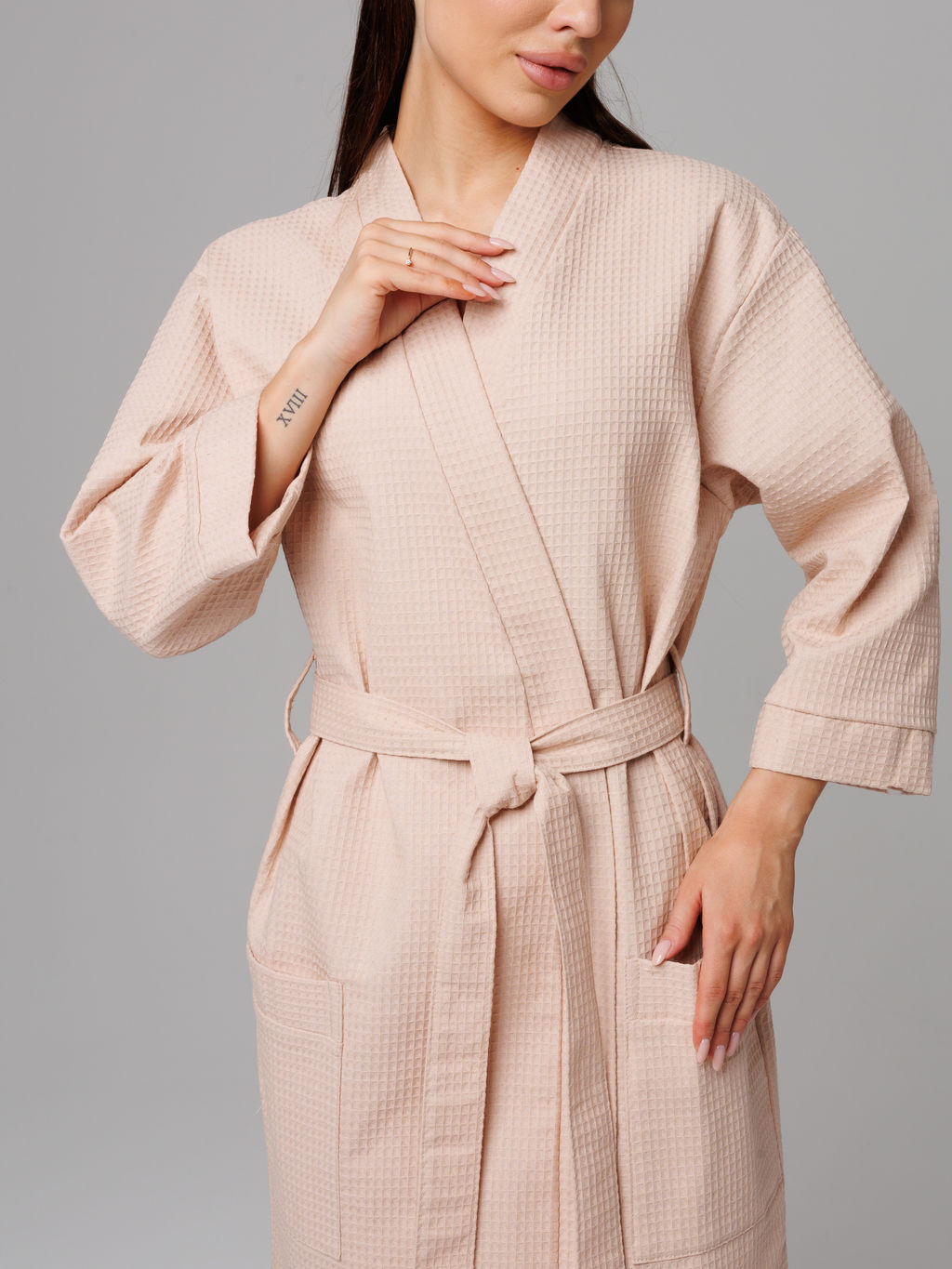 Женский укороченный вафельный халат с планкой бежевый В-11 (31)