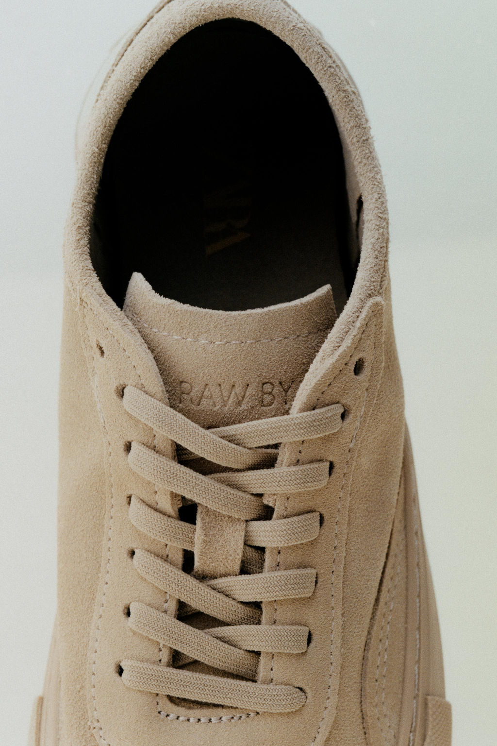BAMBA BAREFOOT PIEL / Gris Topo