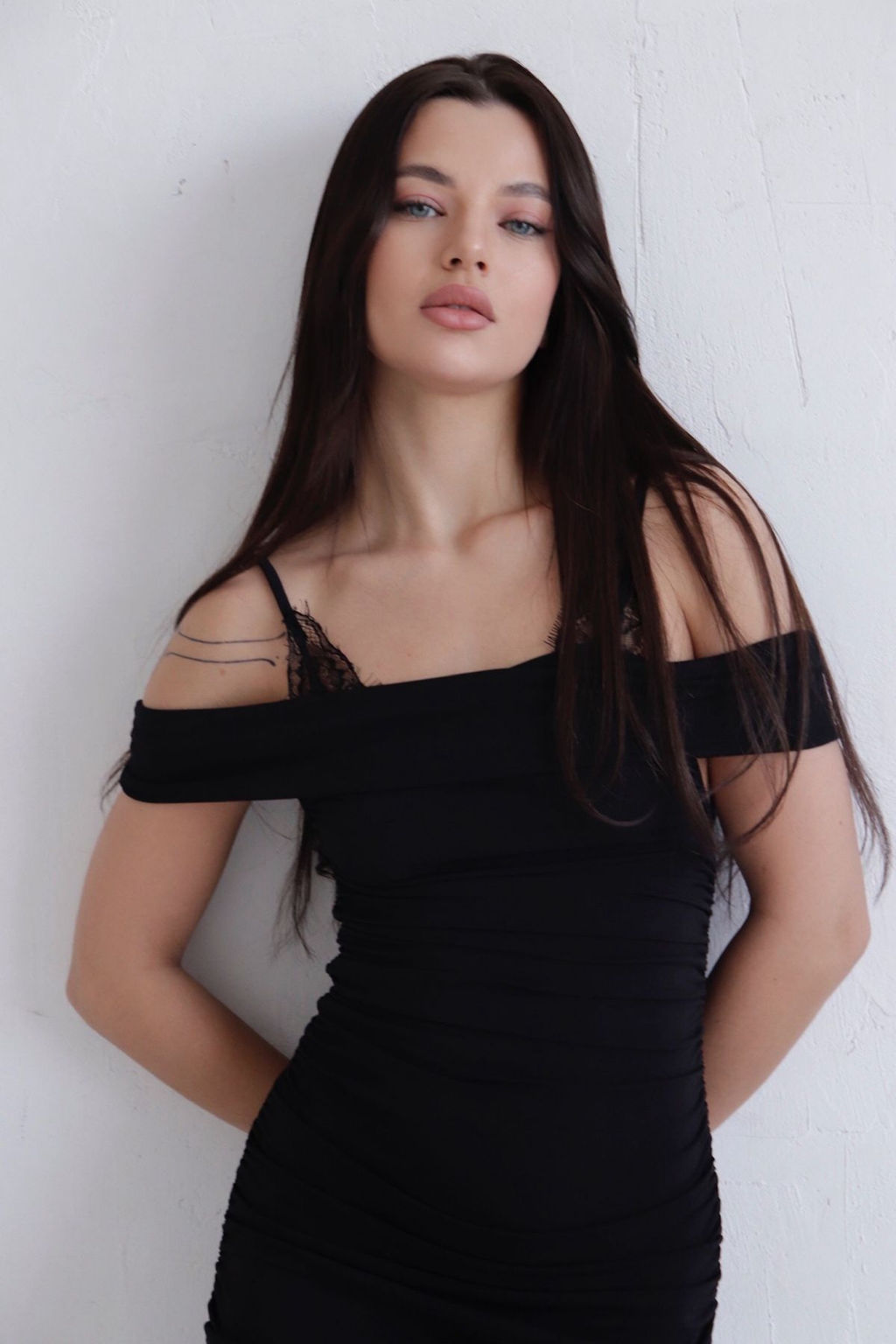 Платье вечернее чёрное с вырезом кармен - Martichelli фото 7