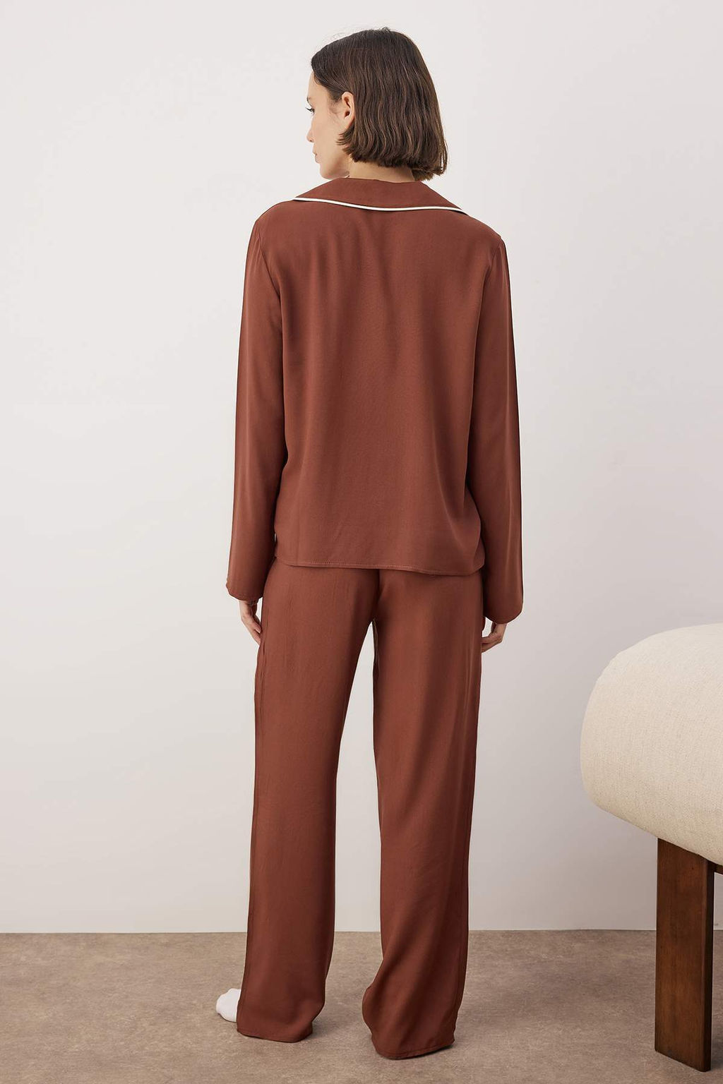 Trendyolmilla Ekru Kurdele/Fiyonk ve Biye Detayl? Viskon Dokuma Pijama Tak?m? THMAW25PT00032  фото 15