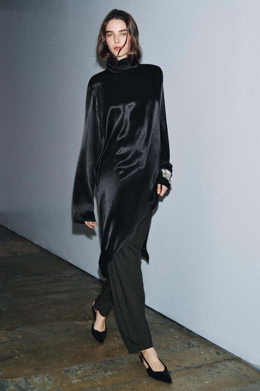 ZW COLLECTION ASYMMETRIC LONG BLOUSE - Zara фото 4