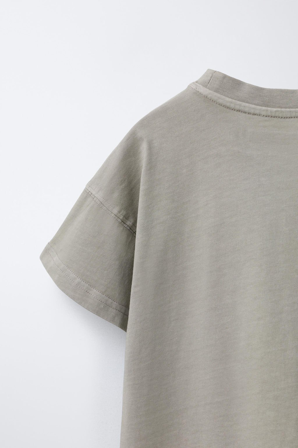 FADED-EFFECT T-SHIRT WITH LABEL - Zara фото 8